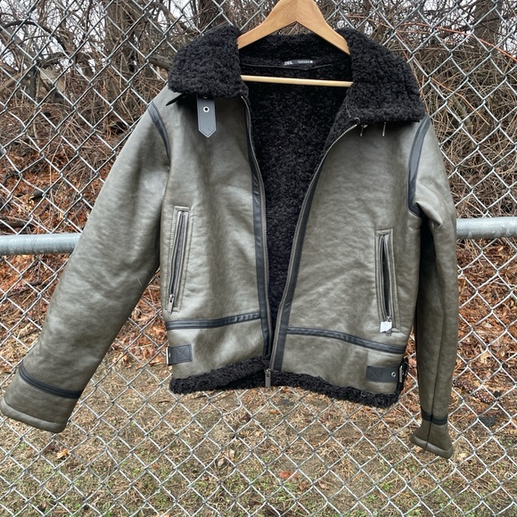 Stylish Gray Faux Leather Jacket with Black Trim